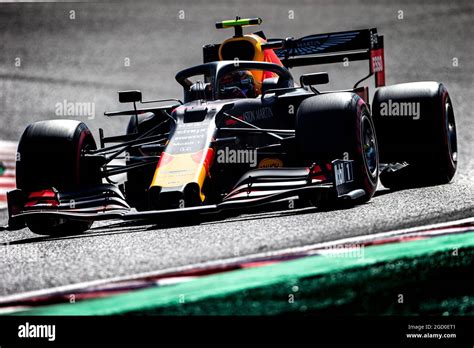 Red Bull Racing Rb Alexander Albon Fotos Und Bildmaterial In Hoher