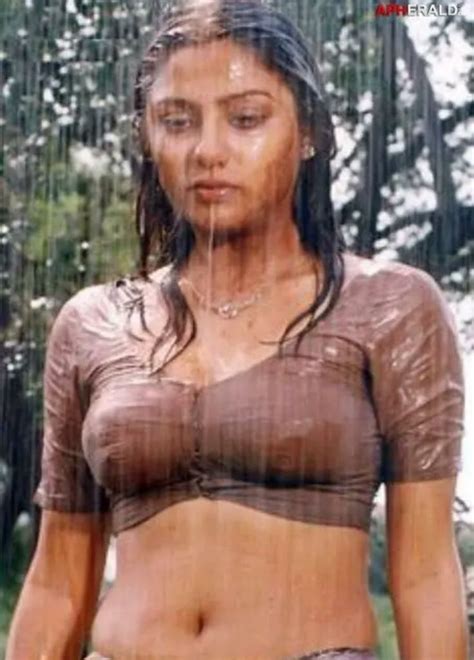 Pin By Shah N Khan On Navel Display Hot Actresses Indian Actresses Indian Actress Hot Pics
