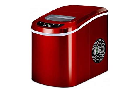 This Speedy Countertop Ice Maker Is 58% Off at Walmart