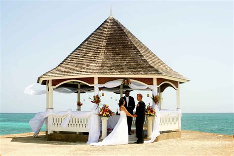 What are the Legal Requirements for Getting Married in Jamaica?