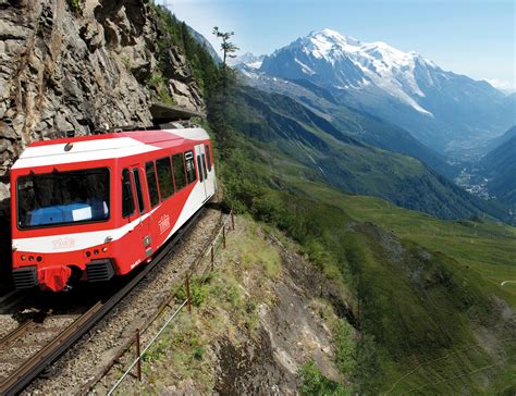 Mont Blanc Express Panoramazug Martigny Tourismus Wallis Schweiz