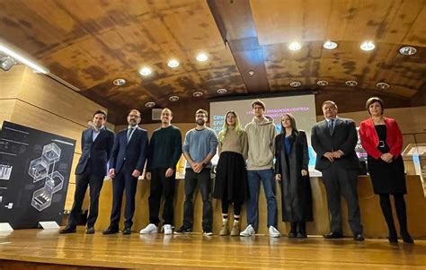 Estudante ETSAC galardonado co I Premio de Divulgación Científica