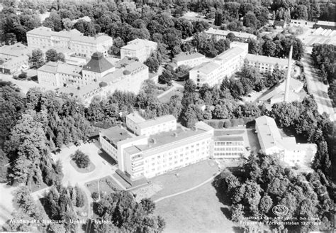 Flygfoto över Akademiska sjukhuset, Uppsala 1958 - Upplandsmuseet ...