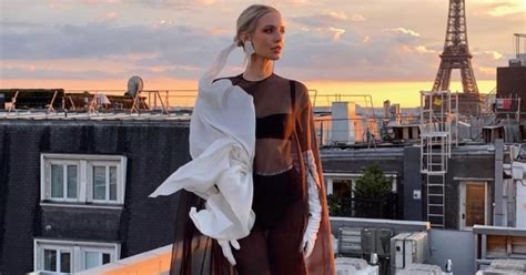 Kako Nositi Popularnu Naked Haljinu