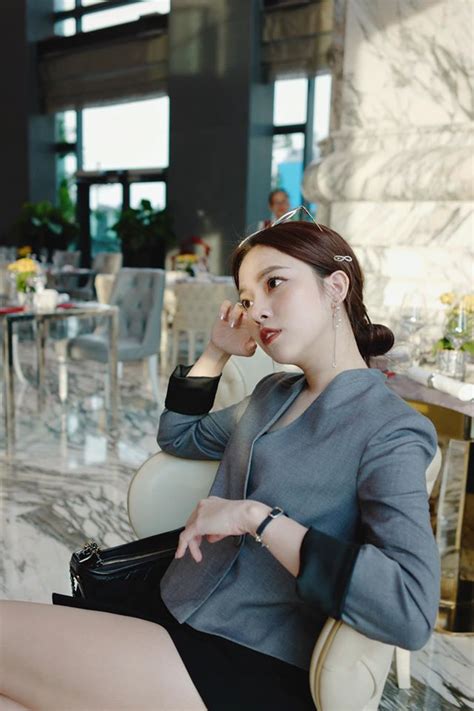 L Di N B N G I C A Ch Ng Ceo Ng Khu Ng I Y L Ai Hot Girl C C Xinh C Ng H I B N Th N