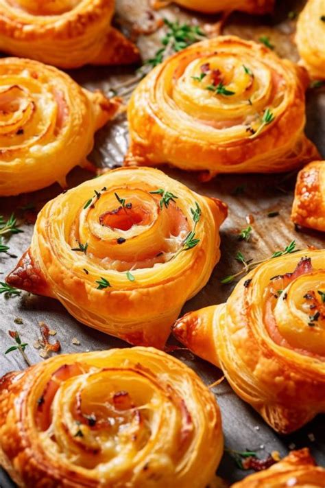 Blätterteig Schnecken mit Schinken und Käse Perfektes Fingerfood für