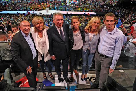 Photo Gérard Collomb Brigitte Macron François Bayrou et Tiphaine