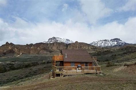 10 Best Wyoming Cabin Rentals for a Secluded Retreat