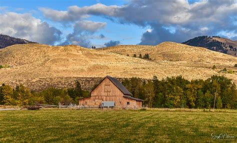 Chelan County, Washington | Chelan, Travel photography, Old buildings