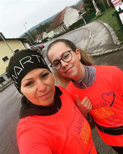 Laufen Gegen Krebs By N Frauenlauf Charity Run Fotos