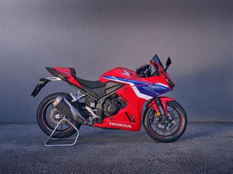 2024 HONDA CBR500R 海外發表新臉譜TFT全彩儀表扭力調節電控上身