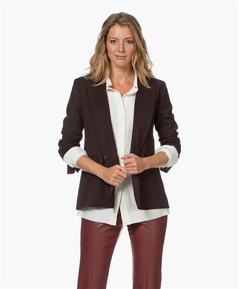 Introducir Imagen Outfit Blazer Cafe Oscuro Mujer Abzlocal Mx