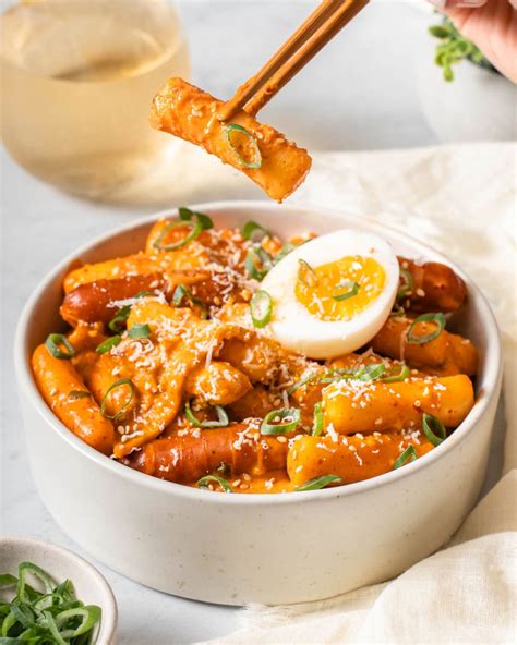 Rose Tteokbokki 30 Min Recipe Takes Two Eggs