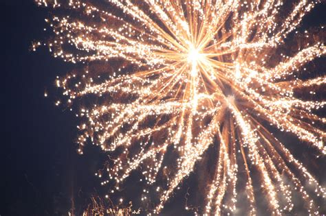 Regeln Zum Kauf Von Feuerwerk F R Den Jahresausklang Stadt Cottbus