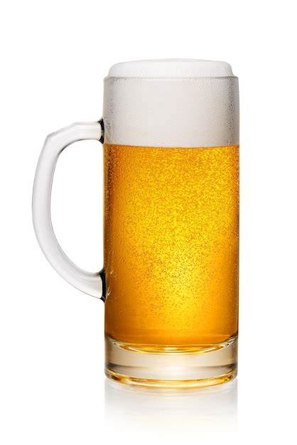 Vaso De Cerveza En Blanco Foto Premium