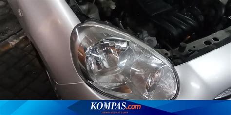 Cara Ampuh Membersihkan Mika Lampu Mobil Yang Sudah Kusam