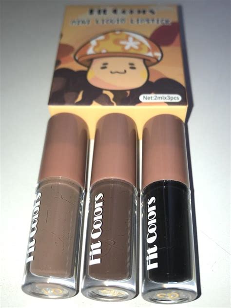 Набор помад матовая жидкая черная чёрная коричневая — цена 266 грн в ...