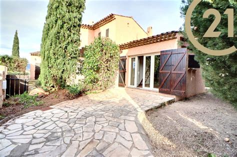 Vente Vente Roquebrune Sur Argens Villa Pieces Avec Piscine Et Cave