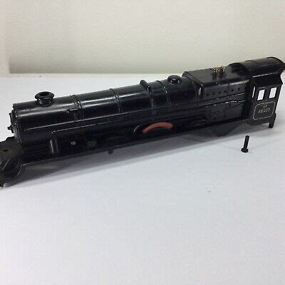 Hornby Triang Princess Victoria No 46205 Body Fitting Screw Only