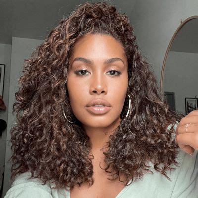 Leyna Bloom Wiki Age Height Net Worth Boyfriend Ethnicity Vo