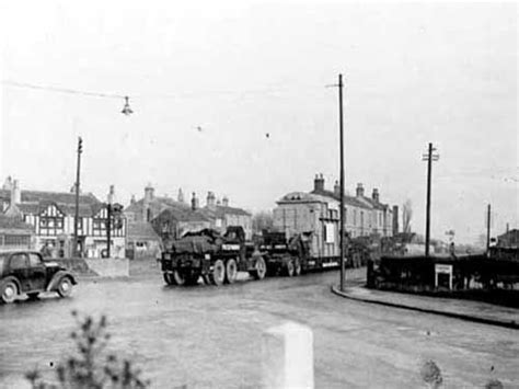 Whitehall Road At The Junction With Gildersome Lane Leeds City Old