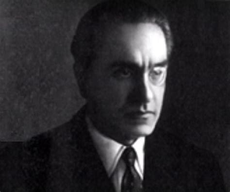 Julius Evola Biography - Facts, Childhood, Family Life & Achievements