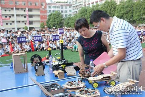 婁底：科普創客教育進校園 學生樂翻天 每日頭條