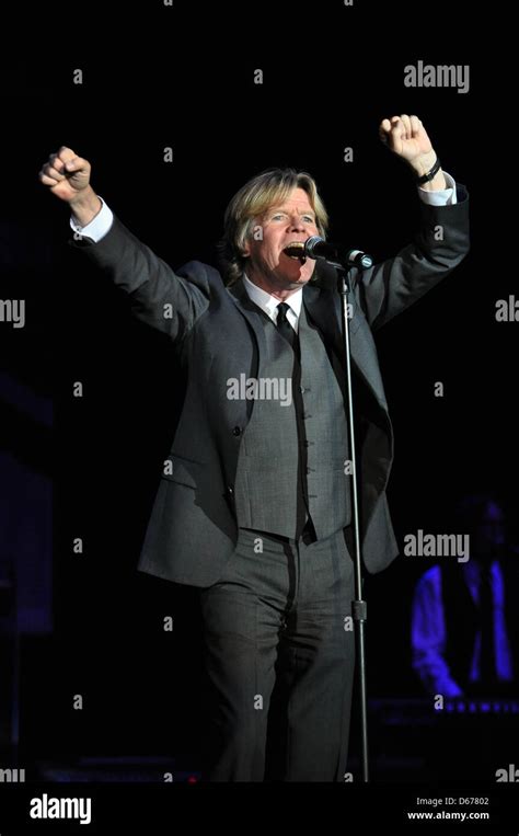 Peter Noone Singer Hi Res Stock Photography And Images Alamy