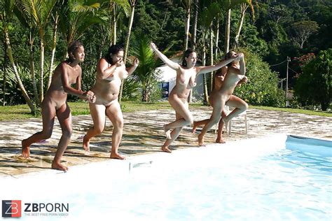 Amigas Peladinhas Nude Fledgling Mates ZB Porn