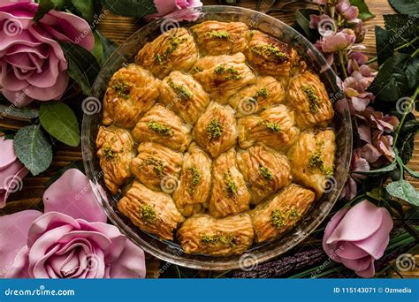 Postre Turco De Los Pasteles Del Pistacho Baklava Imagen De Archivo