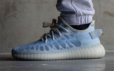 Adidas Yeezy Boost 350 V2 ‘mono Ice Gw2869 Sneaker Style