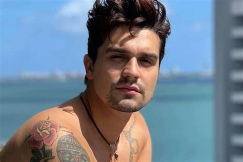 Roupa Ousada De Luan Santana Vira Piada Nas Redes Sociais Veja Imagens