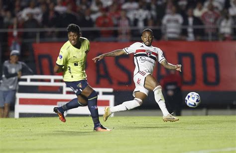 Após perder Caio Paulista São Paulo corre contra o tempo para evitar