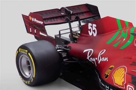 Así Luce El Ferrari Sf21 Para Leclerc Y Sainz En La F1 2021