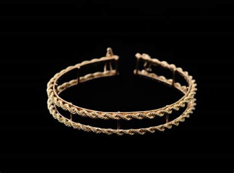 Ladies 14k Yellow Gold Tennis Bracelet Jacket