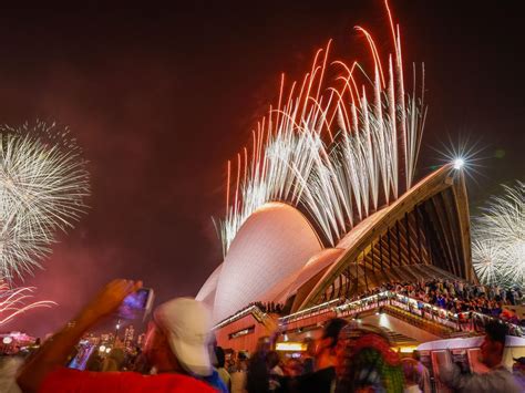 Sydney fireworks New Years Eve photos | Daily Telegraph