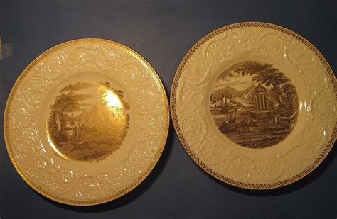 Six Wedgwood Patrician Gold Torbay Plates Inches