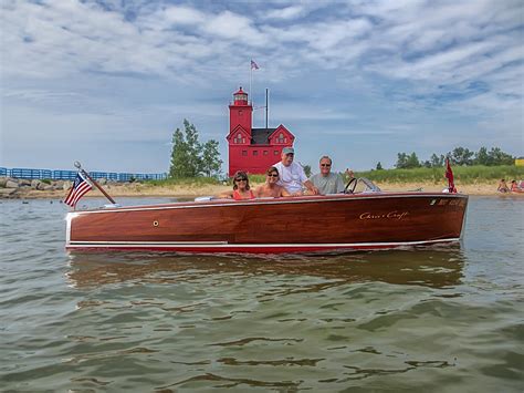 Sold Chris Craft Deluxe Runabout The Wooden