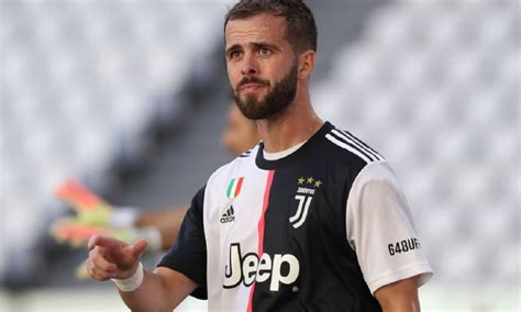 Pjanic Milan L Ex Obiettivo Rossonero Trova Squadra Ultime