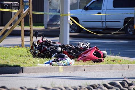 Video Surrey Motorcyclist Taken To Hospital With Serious Injuries