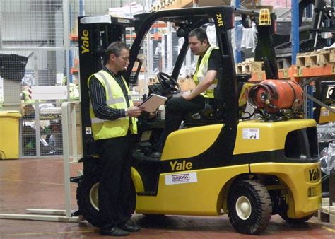 Forklift Operator Trainingforklift Safety Gallery D2000 Safety