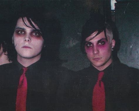 Dante On Twitter Me And The Hot Emo Girl I Pulled By Looking Like A Fucking Corpse