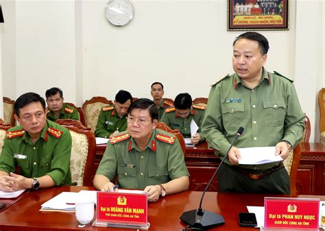 Thứ trưởng Bộ Công an Nguyễn Duy Ngọc kiểm tra công tác công an tại Hà