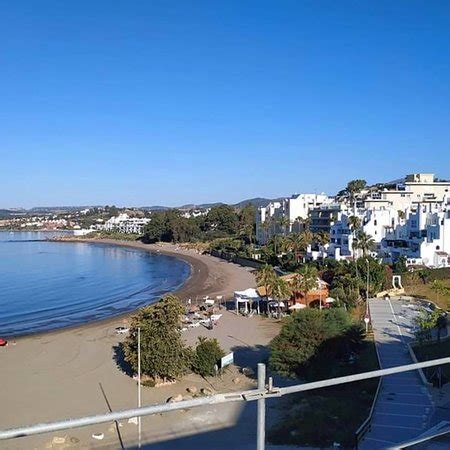 Playa Del Cristo Estepona 2020 Qué saber antes de ir Lo más