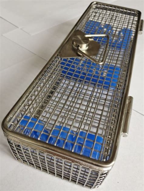 China Cheap Fine Mesh Stainless Steel Wire Mesh Basket Hospital