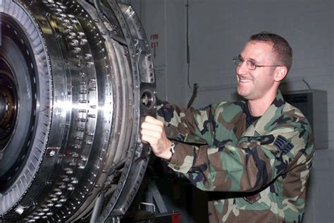 Us Air Force Usaf Staff Sergeant Ssgt Edward Wisenbaker An