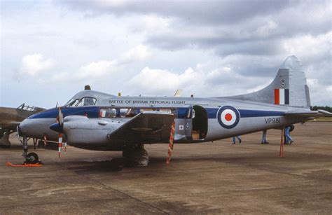 VP981 Devon RAF St Mawgan Aug 1986 Andy Bird Flickr