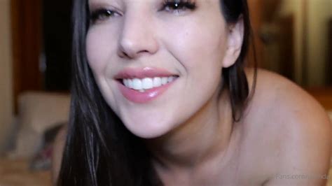 Orenda Asmr Kisses Up Close Video Tape Leak