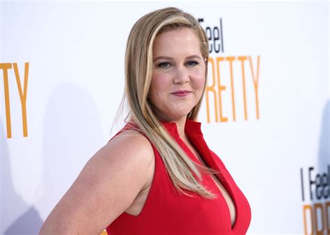 Amy Schumer Shares Nude C-Section Scar Selfie