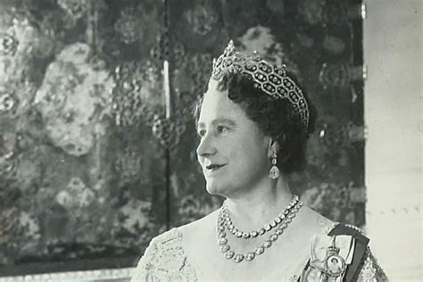 Visite de la reine mère en Anjou en 1981